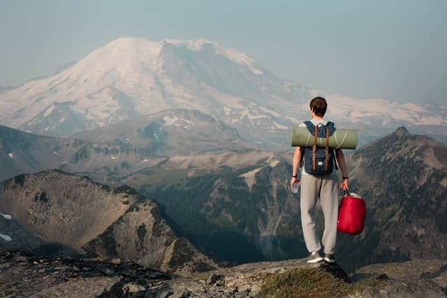 are hiking backpacks allowed as carry on